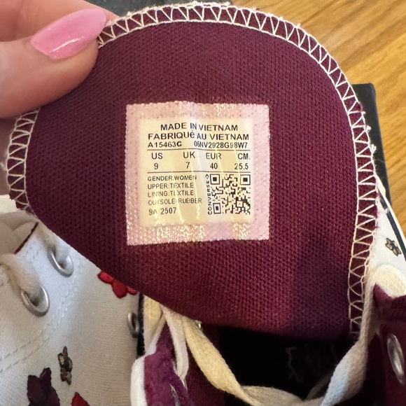 Converse Women's White and Pink Floral High-Tops - Picture 5 of 6